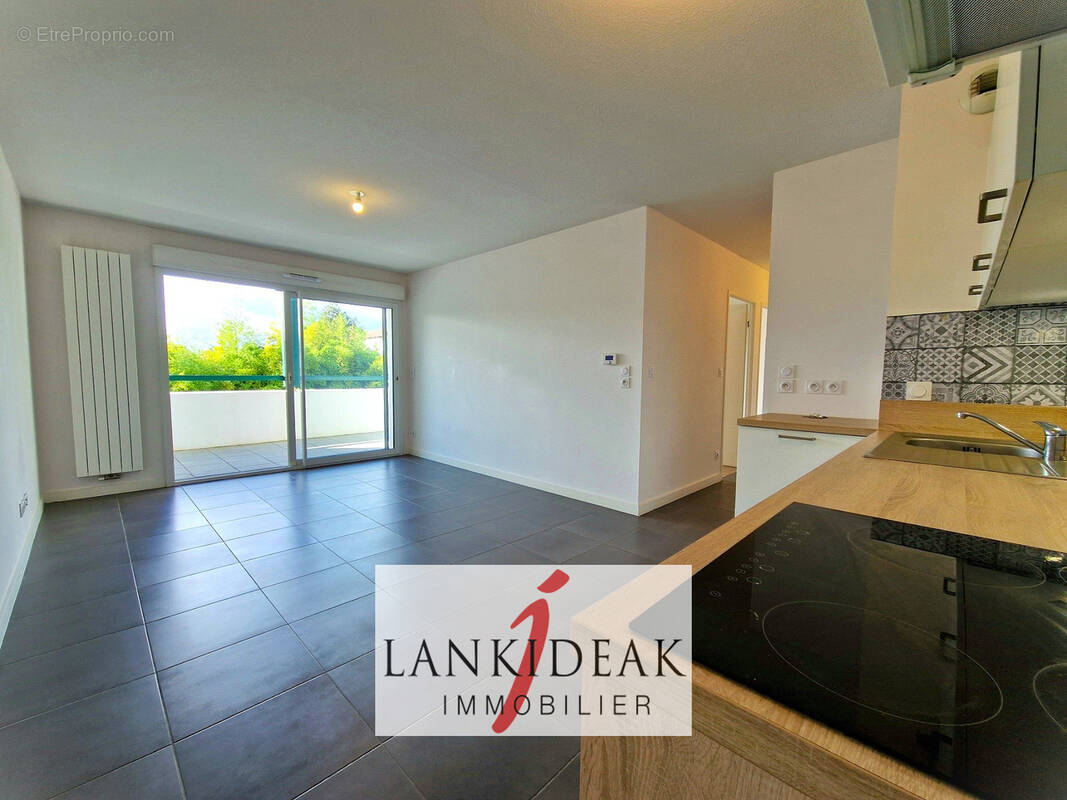 Appartement à USTARITZ