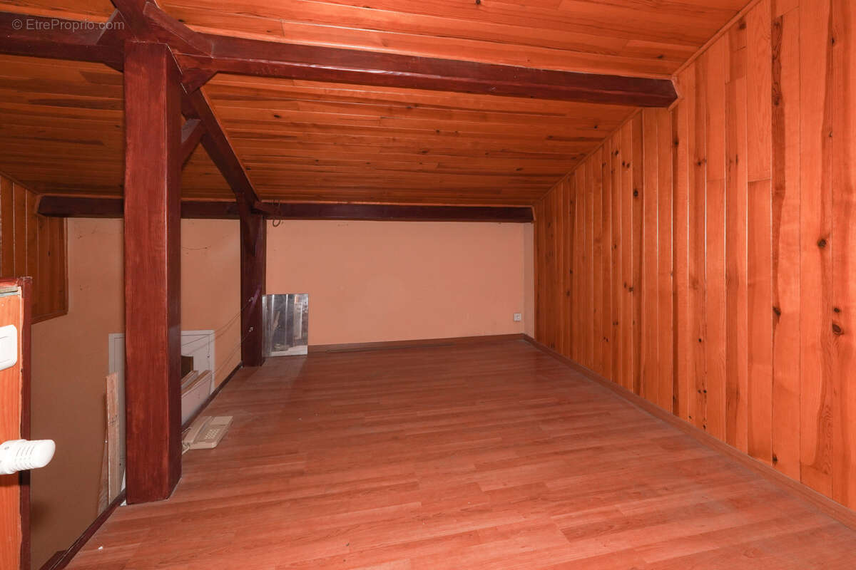 Maison à PONT-DU-CHATEAU