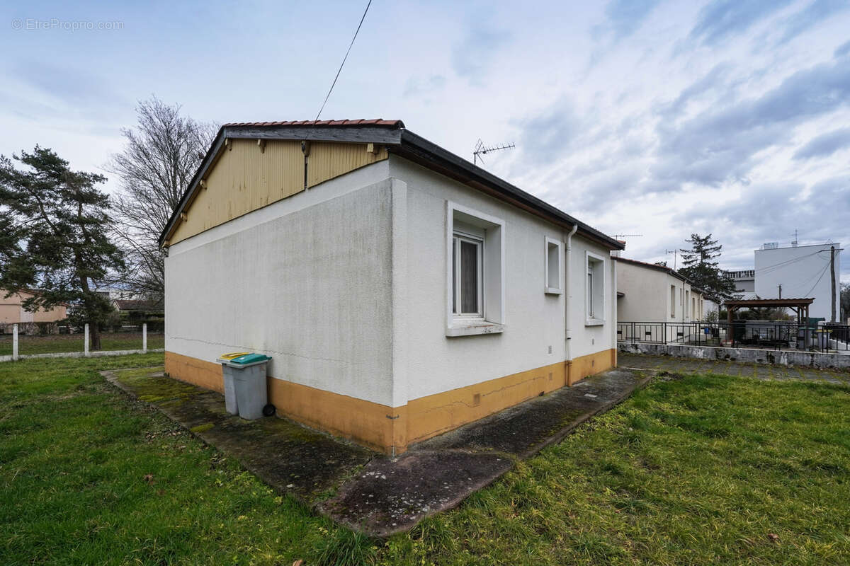 Maison à PONT-DU-CHATEAU