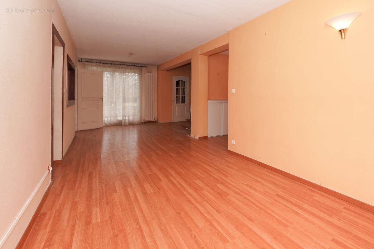 Maison à PONT-DU-CHATEAU