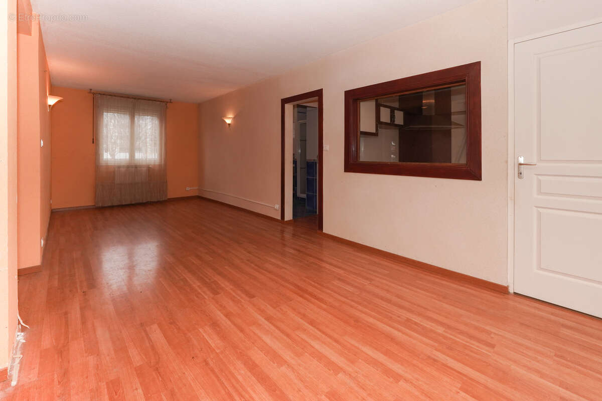 Maison à PONT-DU-CHATEAU