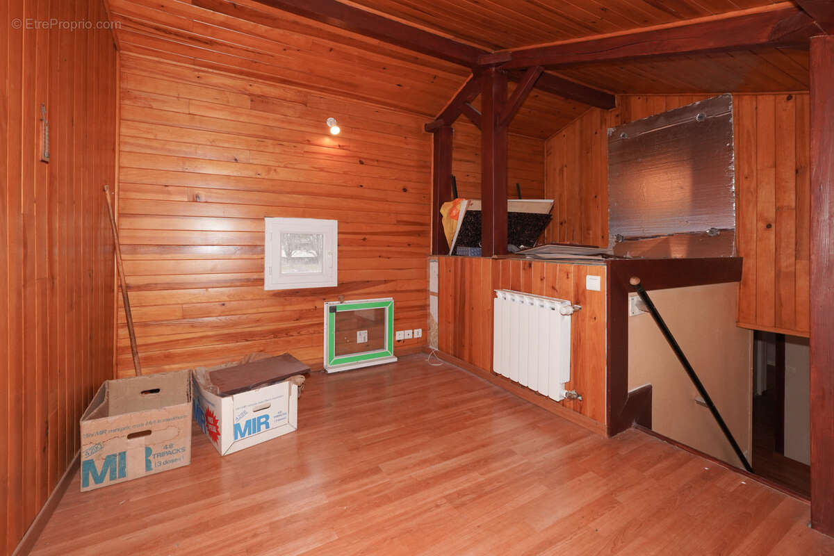 Maison à PONT-DU-CHATEAU