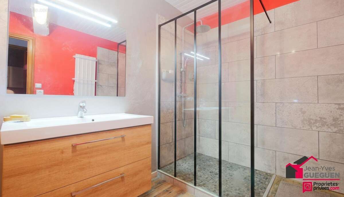 Maison à DONNEVILLE