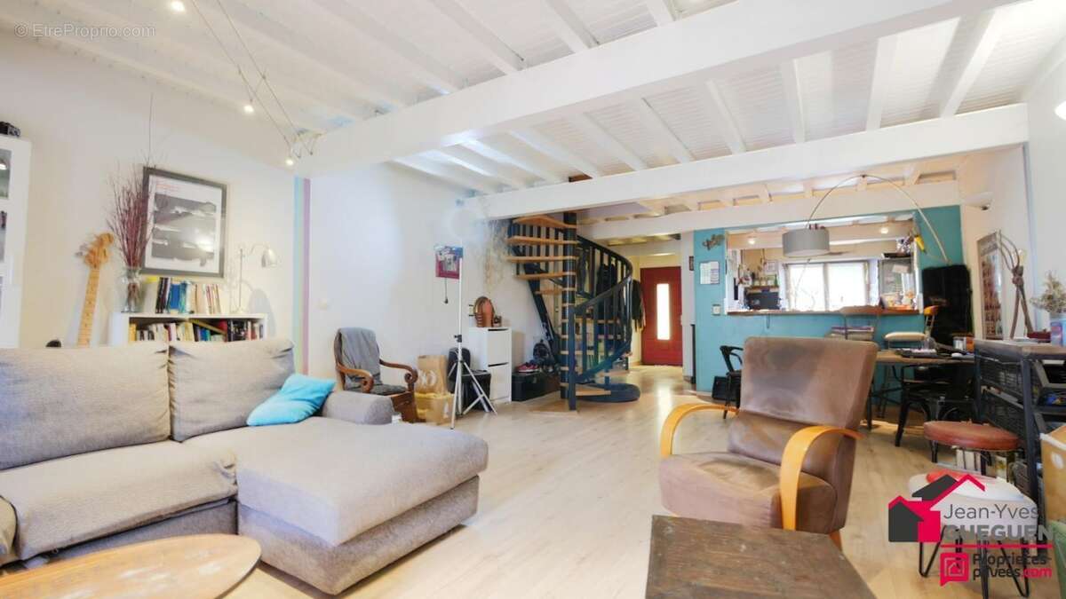 Maison à DONNEVILLE