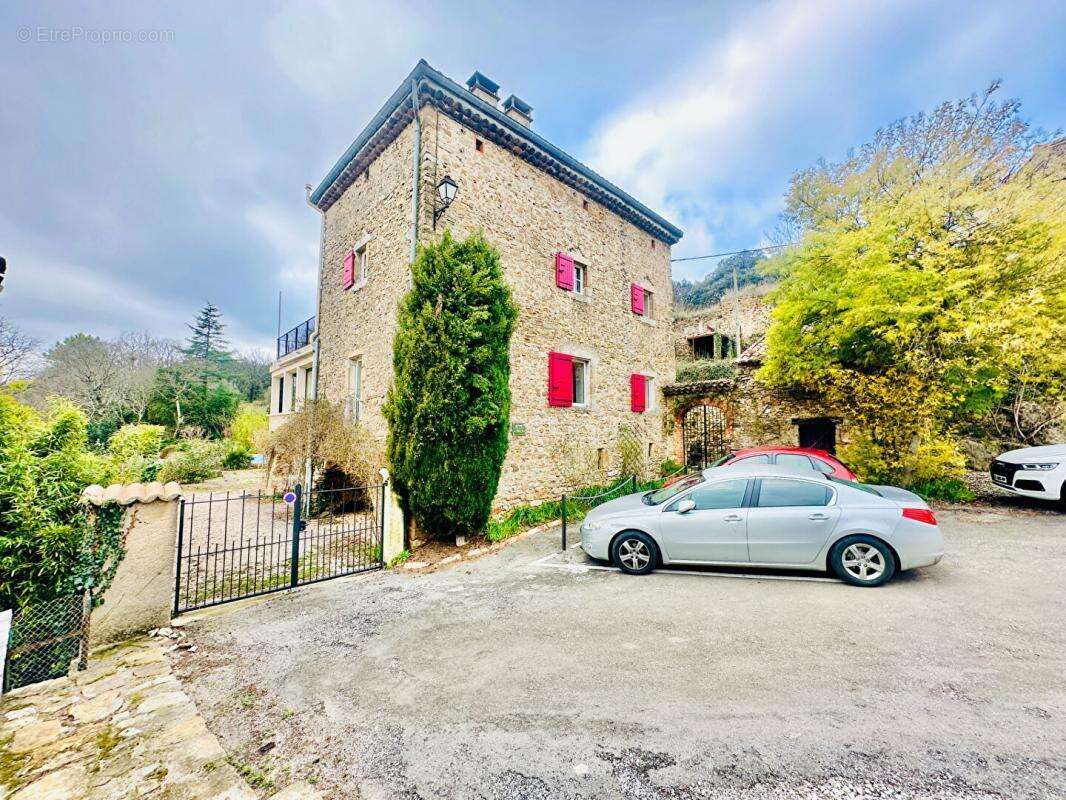 Maison à SAINT-MARTIN-DE-VALGALGUES