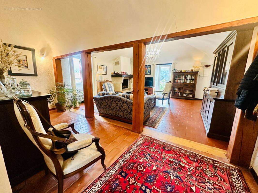 Maison à SAINT-MARTIN-DE-VALGALGUES