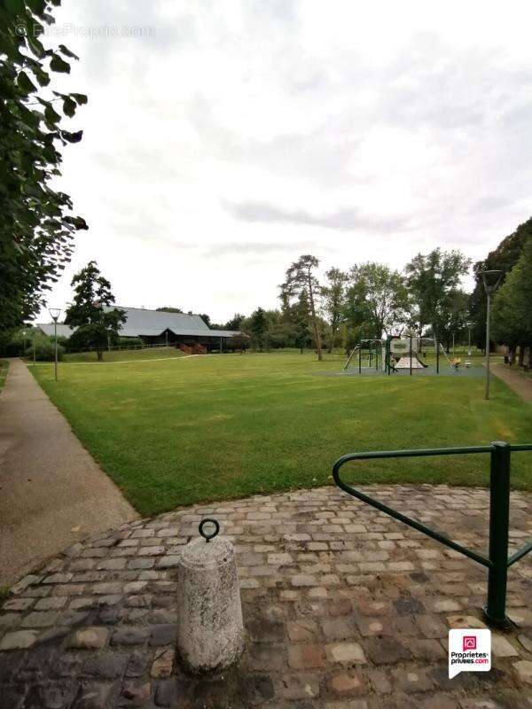 Terrain à MAGNY-EN-VEXIN