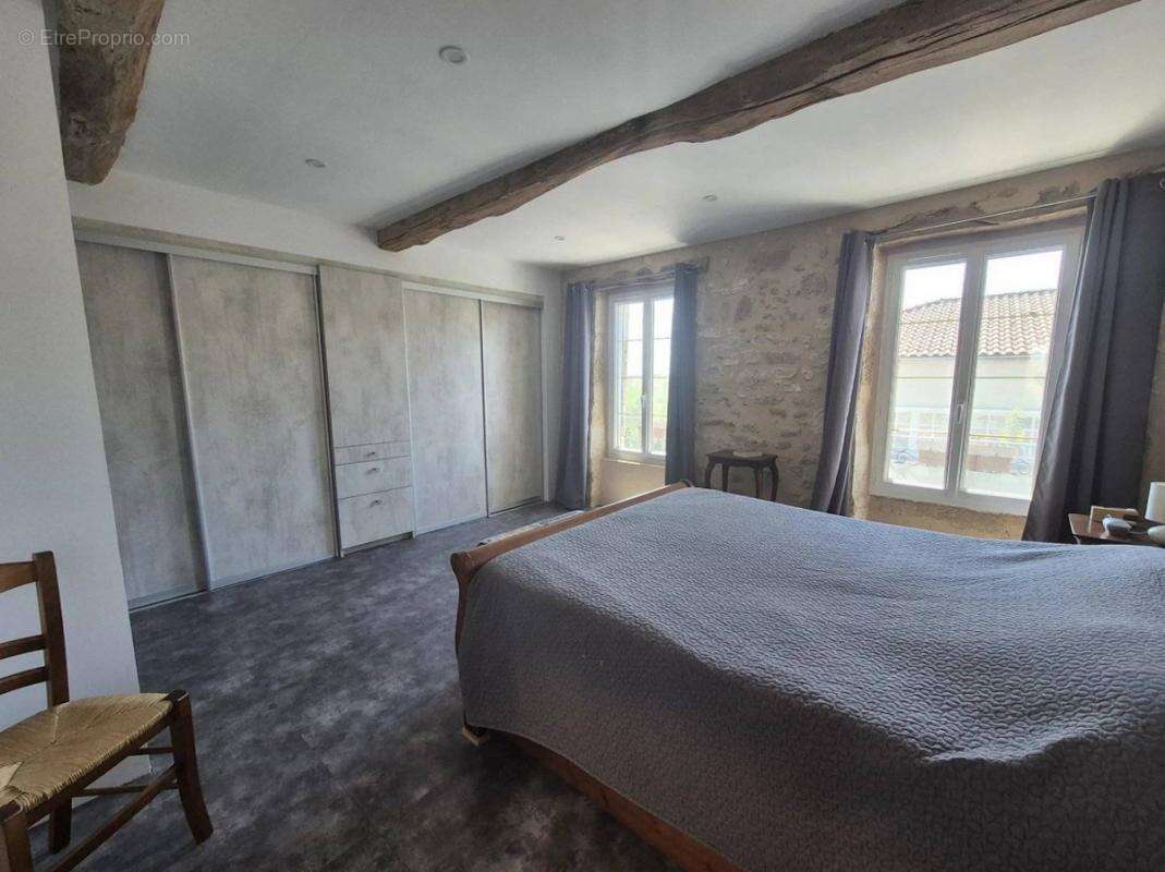 Maison à PUYCASQUIER