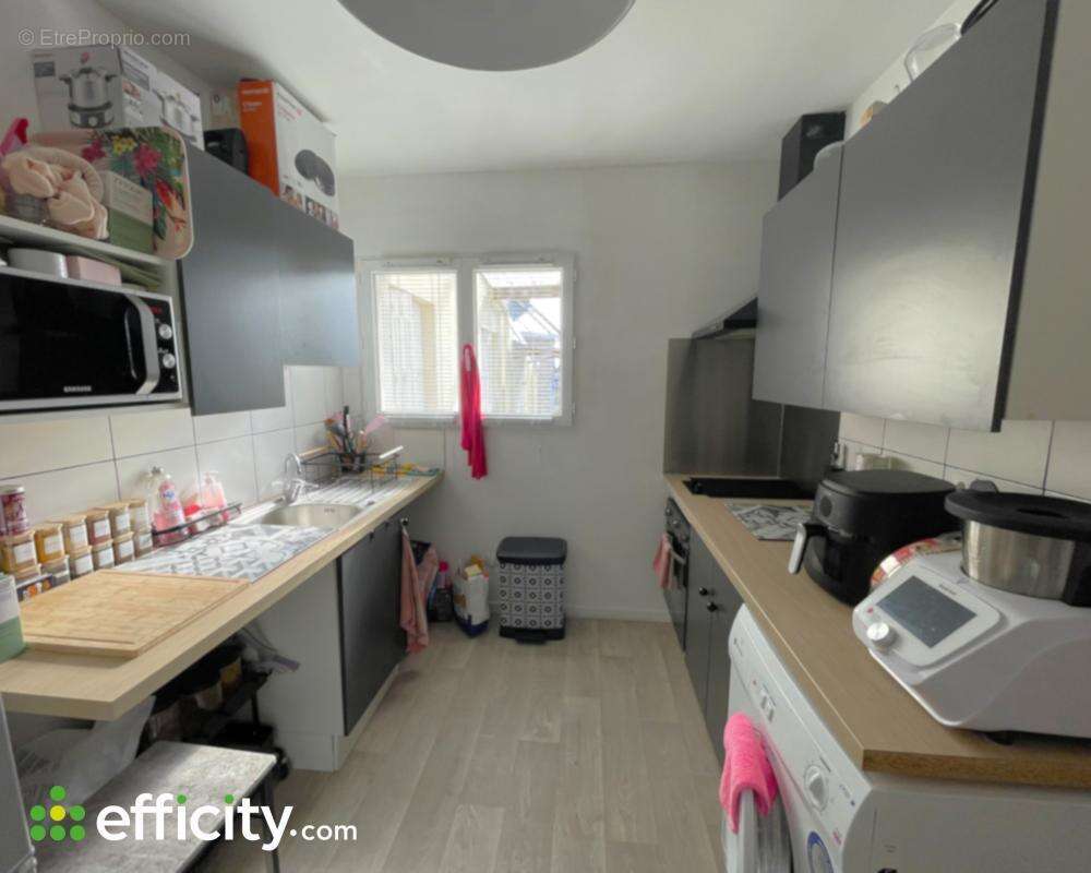 Appartement à SAINT-MEDARD-DE-GUIZIERES