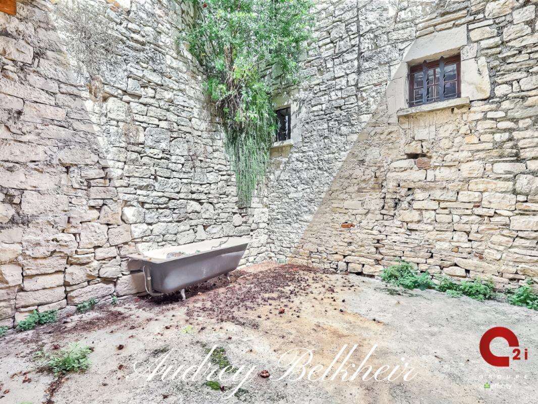 Maison à VEZENOBRES