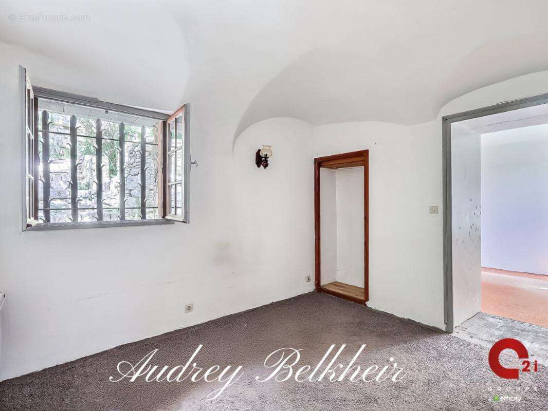 Maison à VEZENOBRES