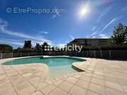 Appartement à FROUZINS