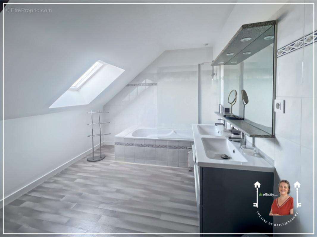 Maison à LOUVIGNE-DE-BAIS