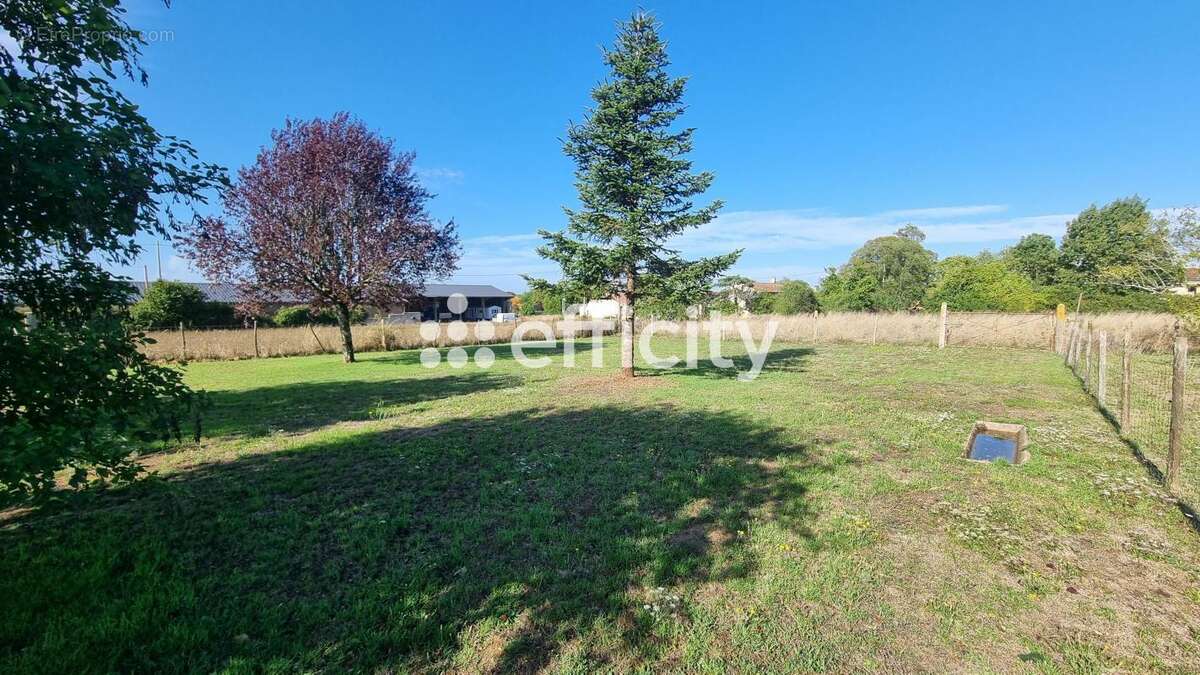 Maison à VILLEFAGNAN