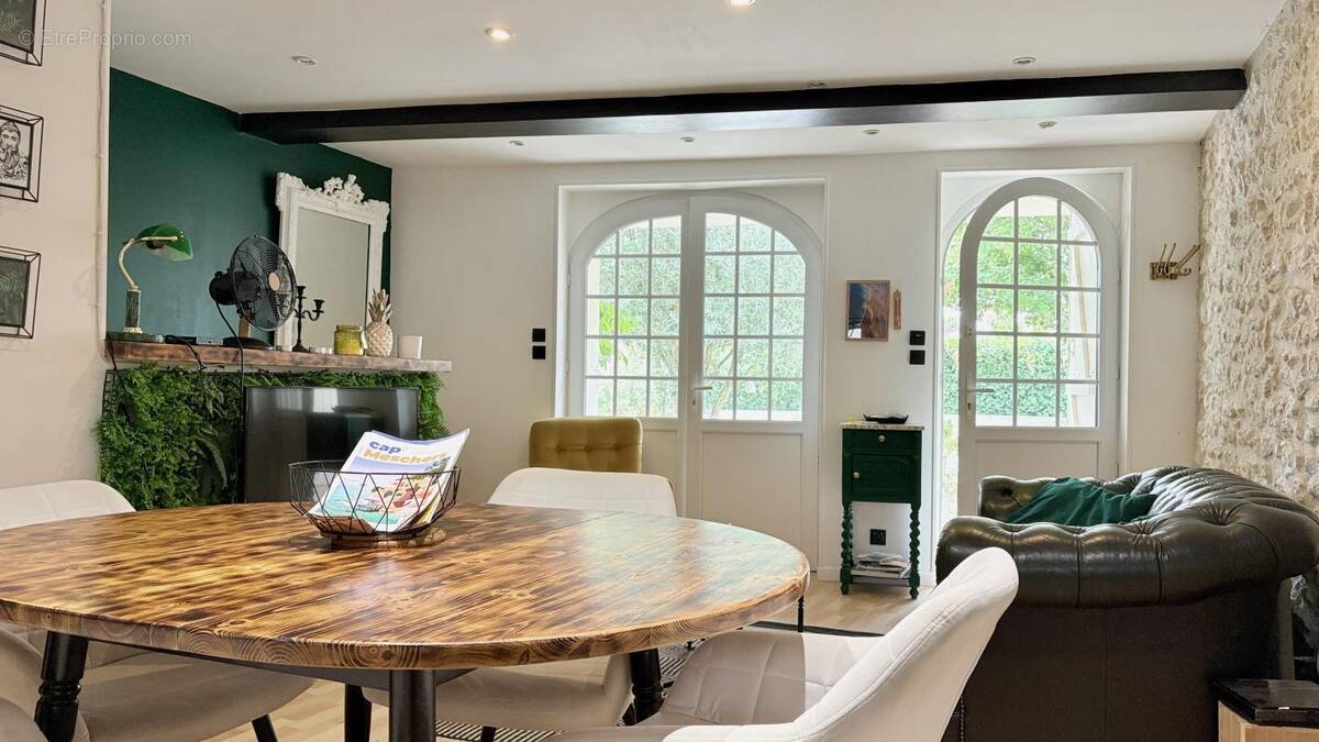 Appartement à MESCHERS-SUR-GIRONDE