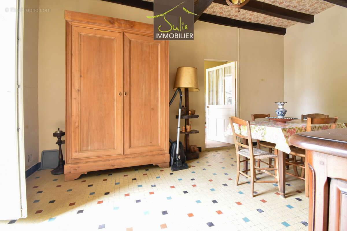 Maison à LA FORET-SUR-SEVRE