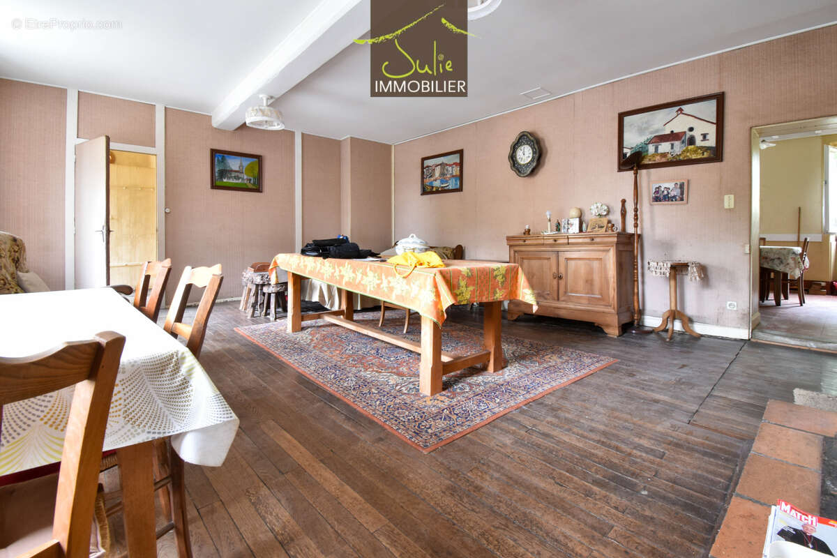 Maison à LA FORET-SUR-SEVRE