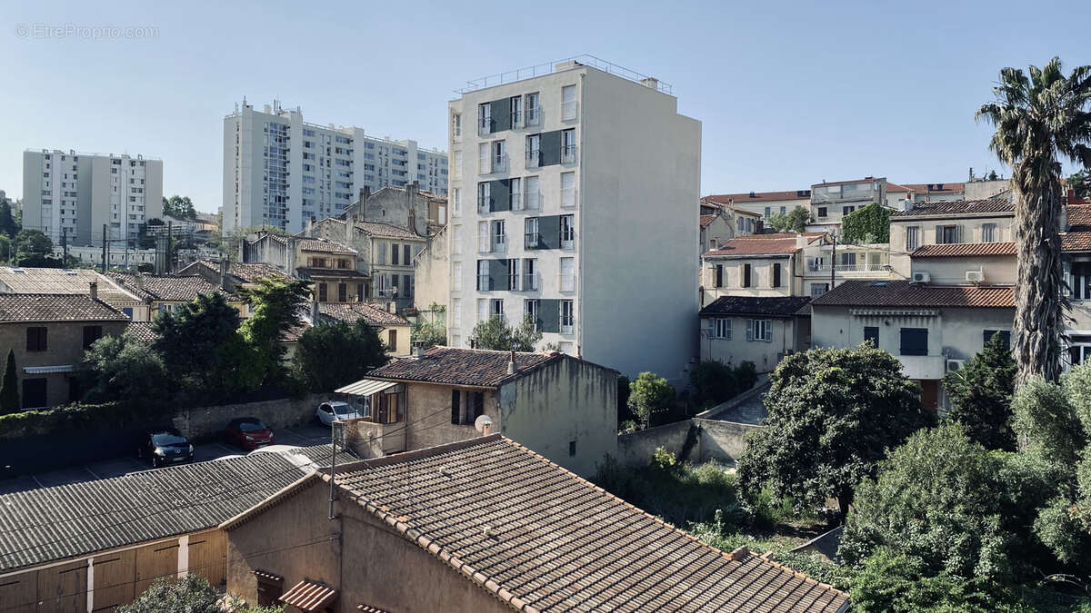 Appartement à MARSEILLE-3E