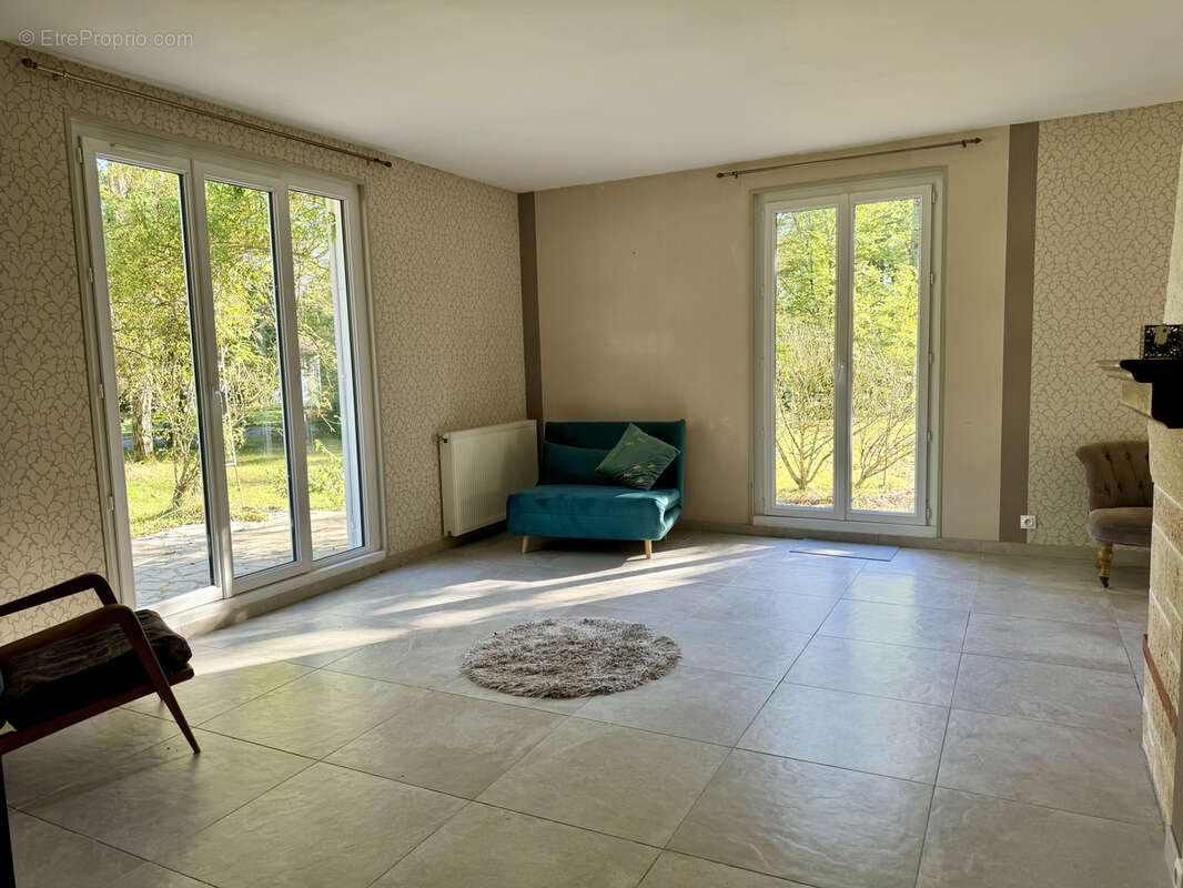 Maison à MONTCRESSON