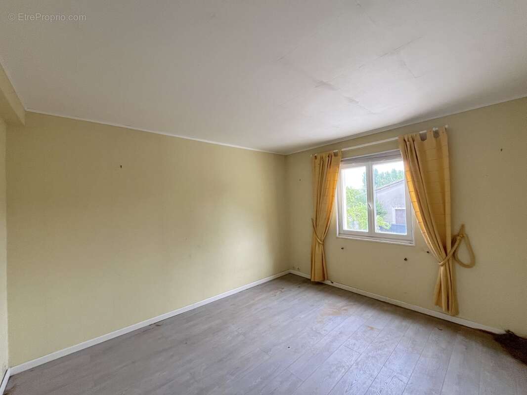 Maison à SAINT-SULPICE-ET-CAMEYRAC