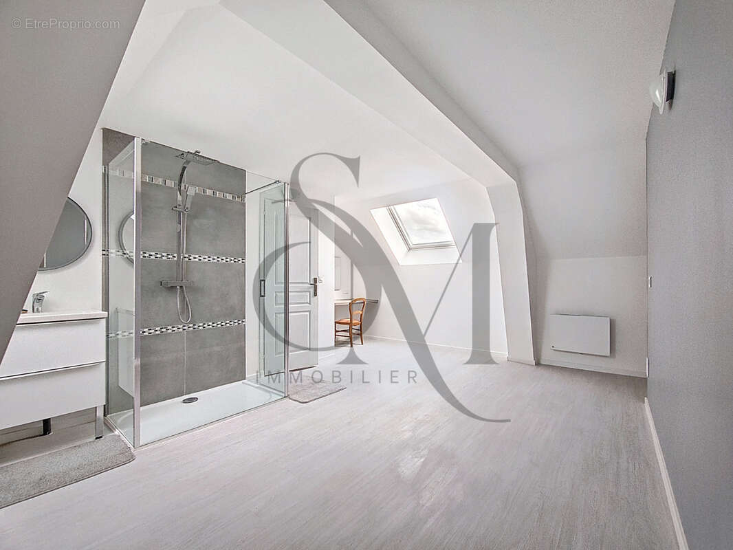 Maison à PERS-EN-GATINAIS