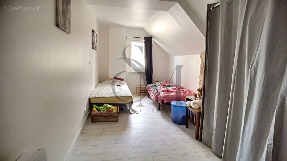 Maison à PERS-EN-GATINAIS