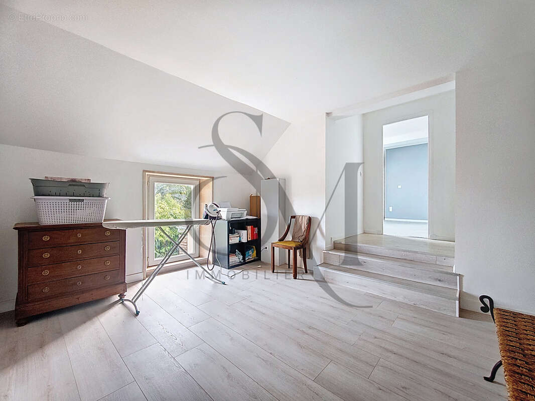 Maison à PERS-EN-GATINAIS