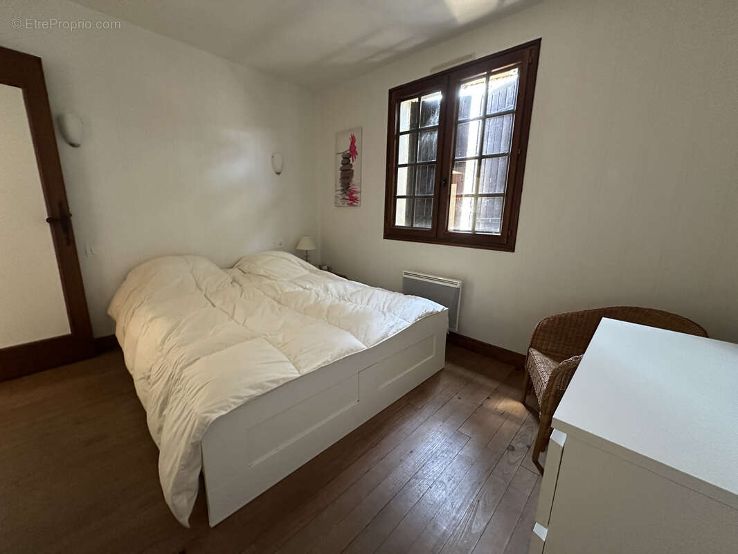 Maison à LA ROCHE-CHALAIS