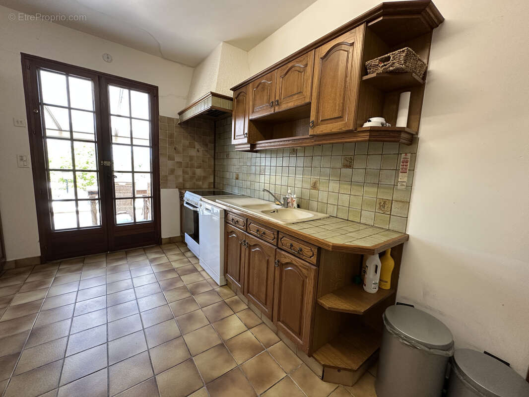 Maison à LA ROCHE-CHALAIS