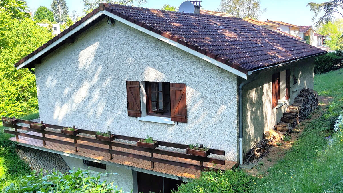 Maison à CIVRIEUX-D&#039;AZERGUES