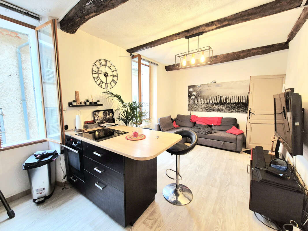 Appartement à HYERES