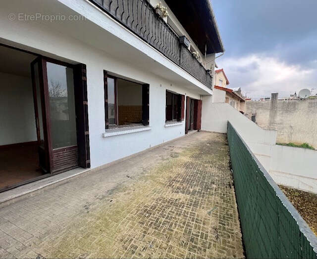 Appartement à ISSY-LES-MOULINEAUX