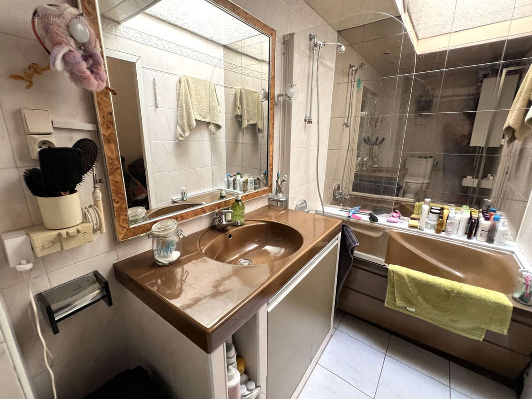 Appartement à AIX-EN-PROVENCE