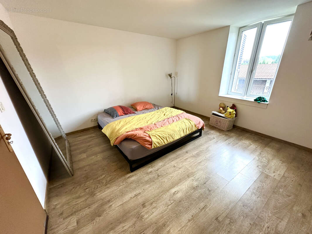 Appartement à CHAUX-NEUVE