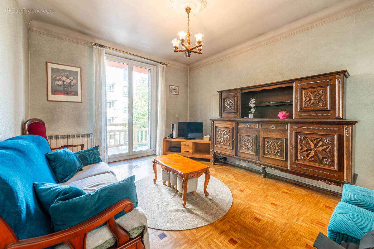 Appartement à QUINTAL