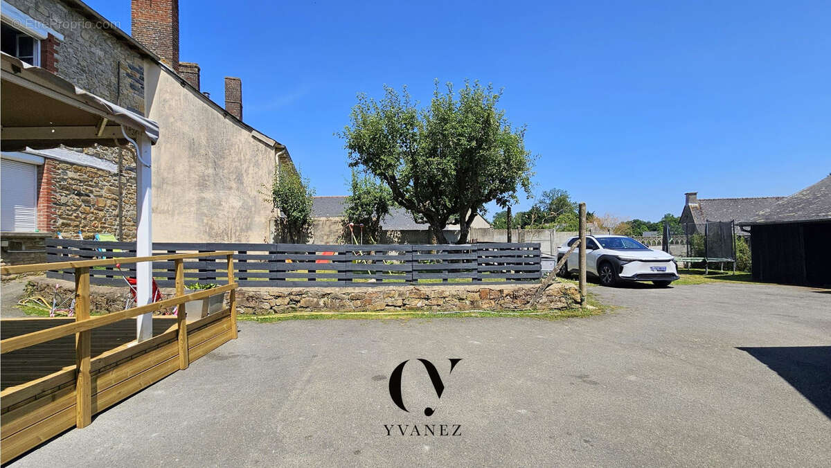 Maison à LOUVIGNE-DE-BAIS