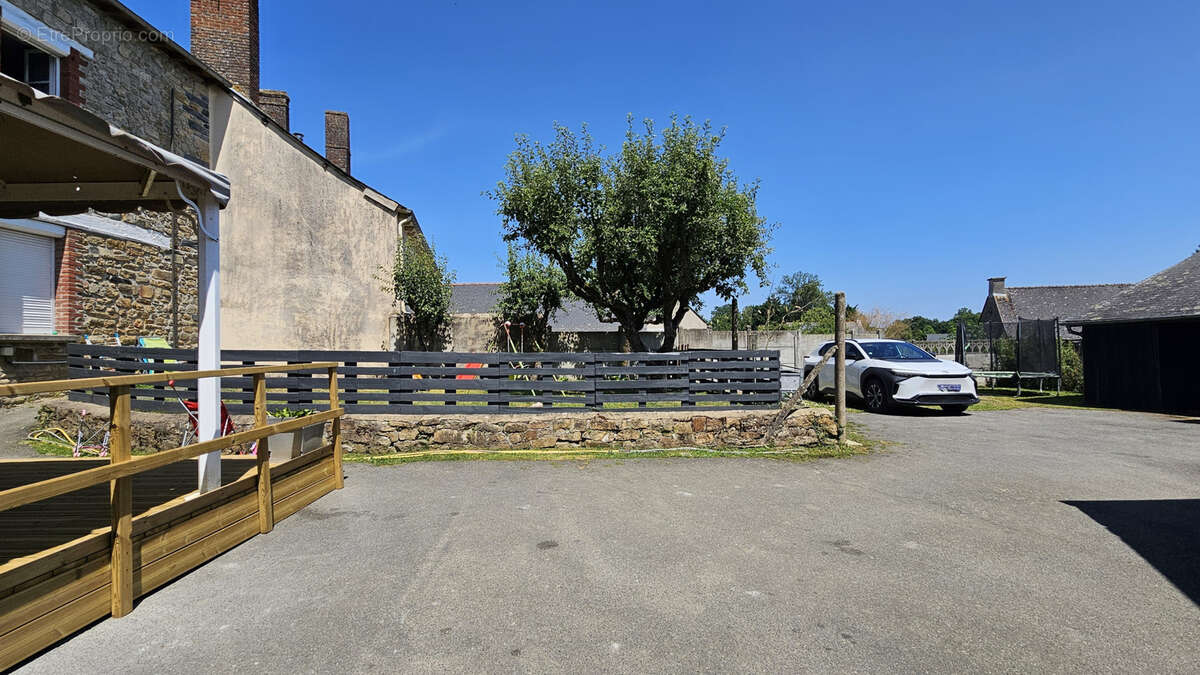 Maison à LOUVIGNE-DE-BAIS