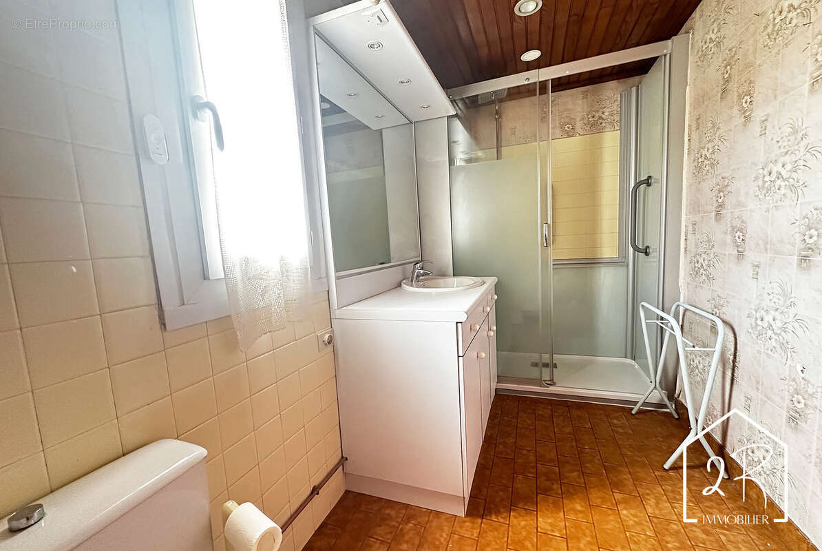 Maison à SEREZIN-DU-RHONE