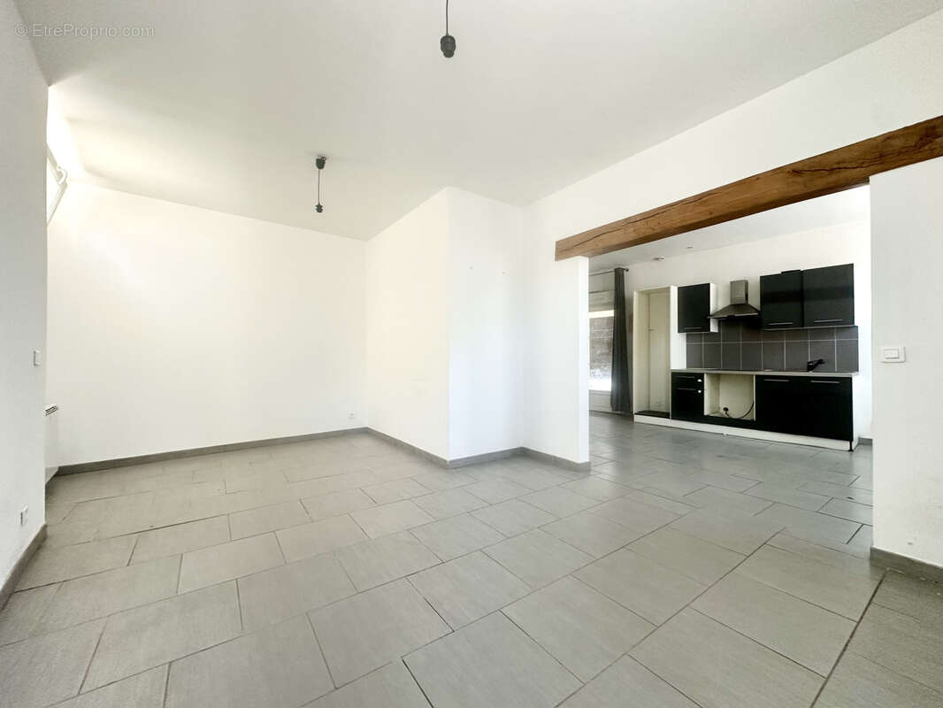 Maison à SAINT-MARTIN-EN-BIERE