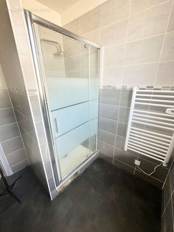 Maison à SAINT-MARTIN-EN-BIERE