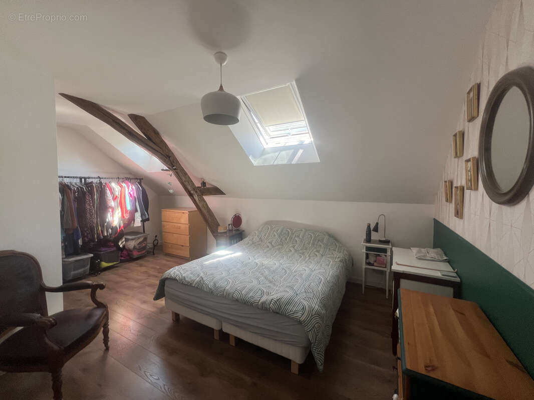 Maison à SAINT-CYR-SUR-LOIRE