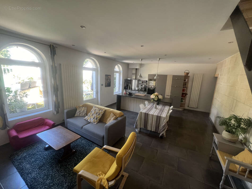 Maison à SAINT-CYR-SUR-LOIRE