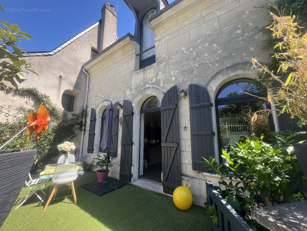 Maison à SAINT-CYR-SUR-LOIRE