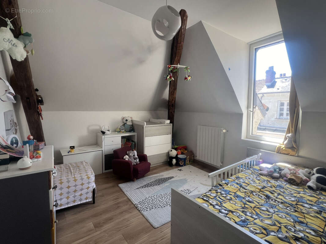 Maison à SAINT-CYR-SUR-LOIRE