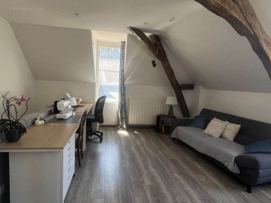 Maison à SAINT-CYR-SUR-LOIRE