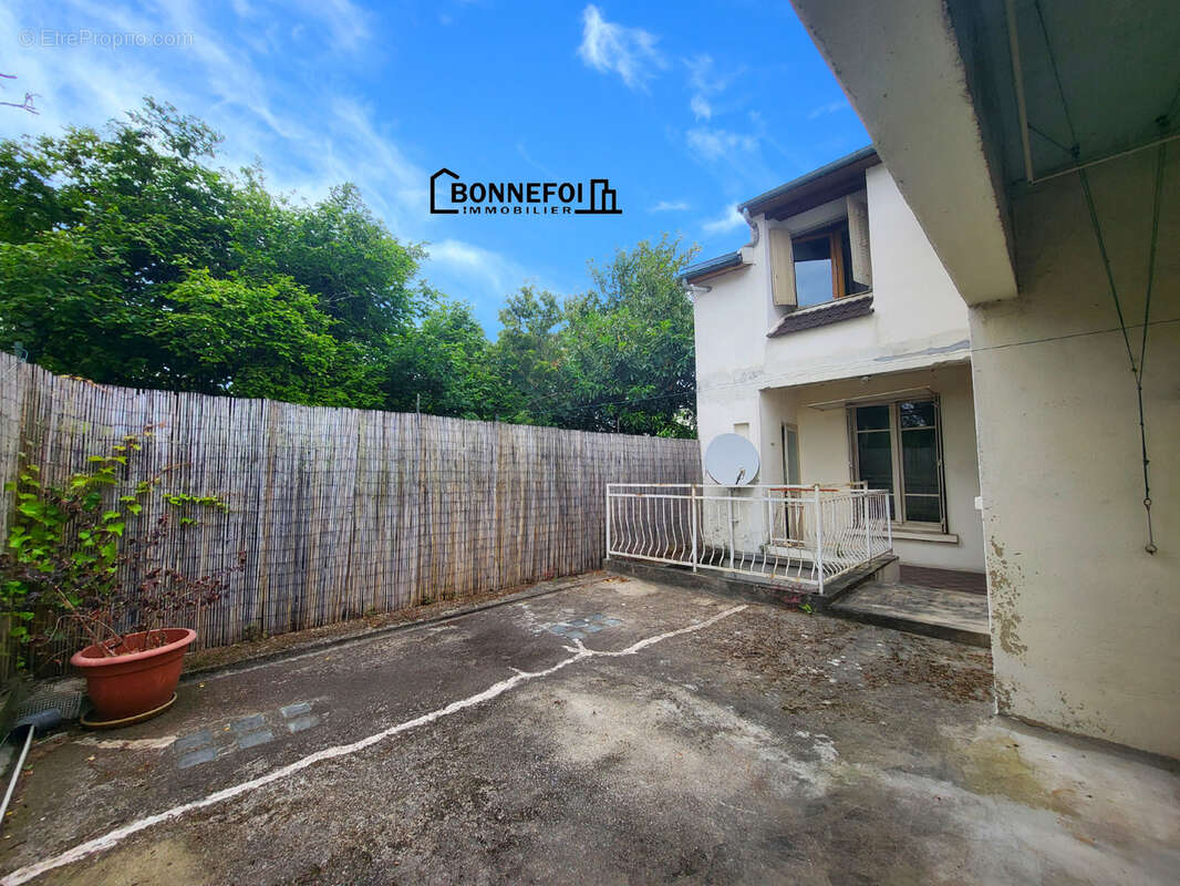 Maison à CHAMPIGNY-SUR-MARNE