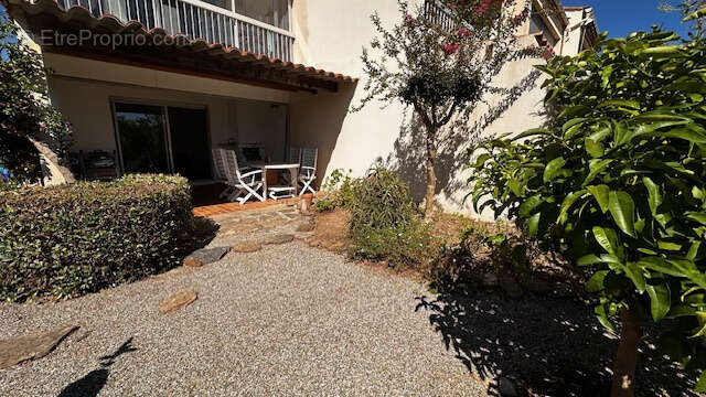 Appartement à BORMES-LES-MIMOSAS