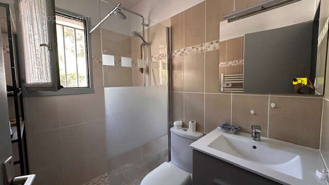 Appartement à BORMES-LES-MIMOSAS