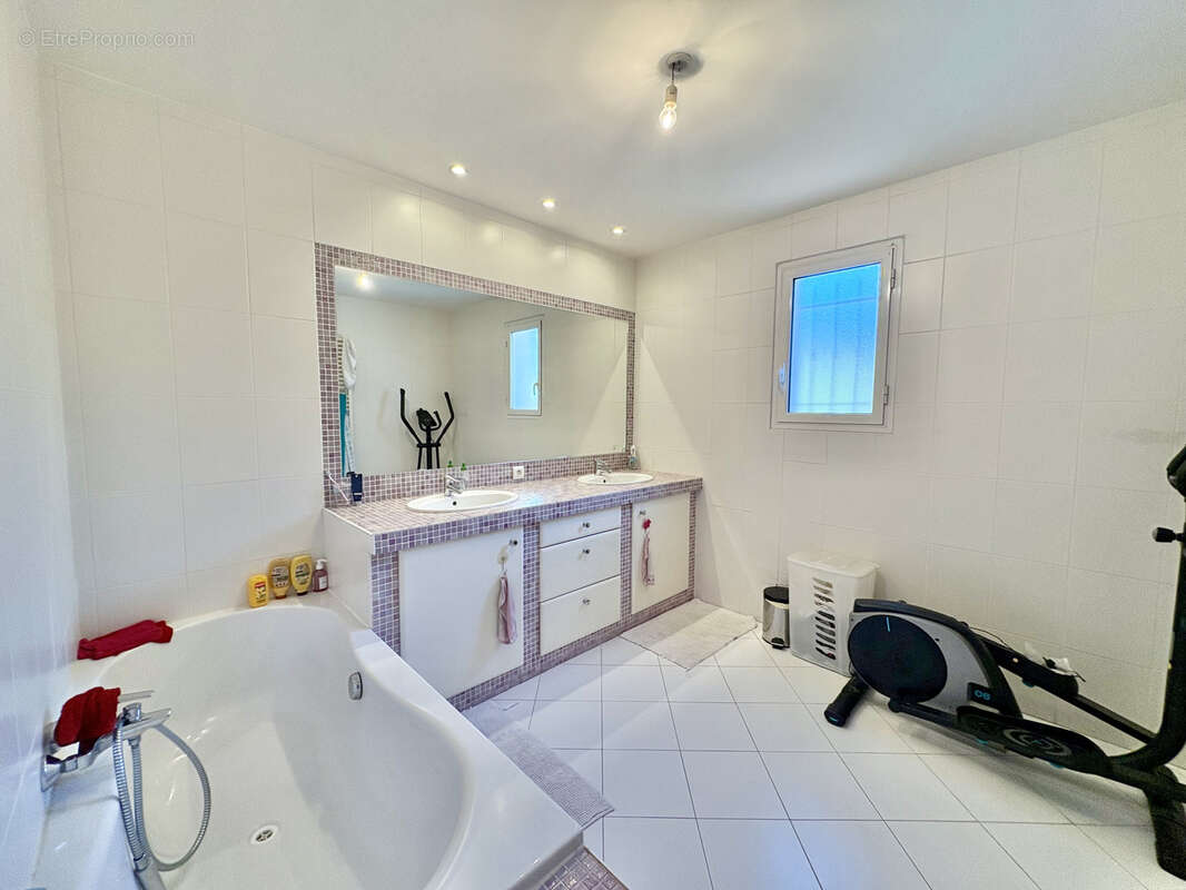 Maison à LA SEYNE-SUR-MER