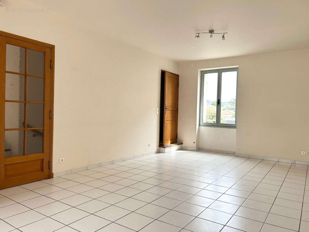 Maison à BAGNOLS-SUR-CEZE